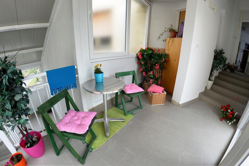 Crazy House Hostel Πούλα Εξωτερικό φωτογραφία