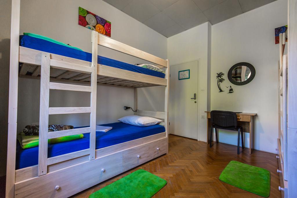 Crazy House Hostel Πούλα Εξωτερικό φωτογραφία