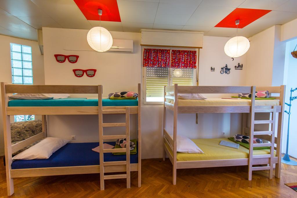 Crazy House Hostel Πούλα Εξωτερικό φωτογραφία