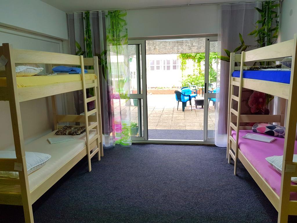 Crazy House Hostel Πούλα Εξωτερικό φωτογραφία